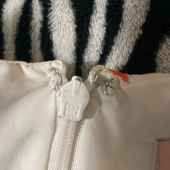 Anthropologie Hutch rainbow heart high lo maxi satin front button v neck dress - Picture 12 of 13